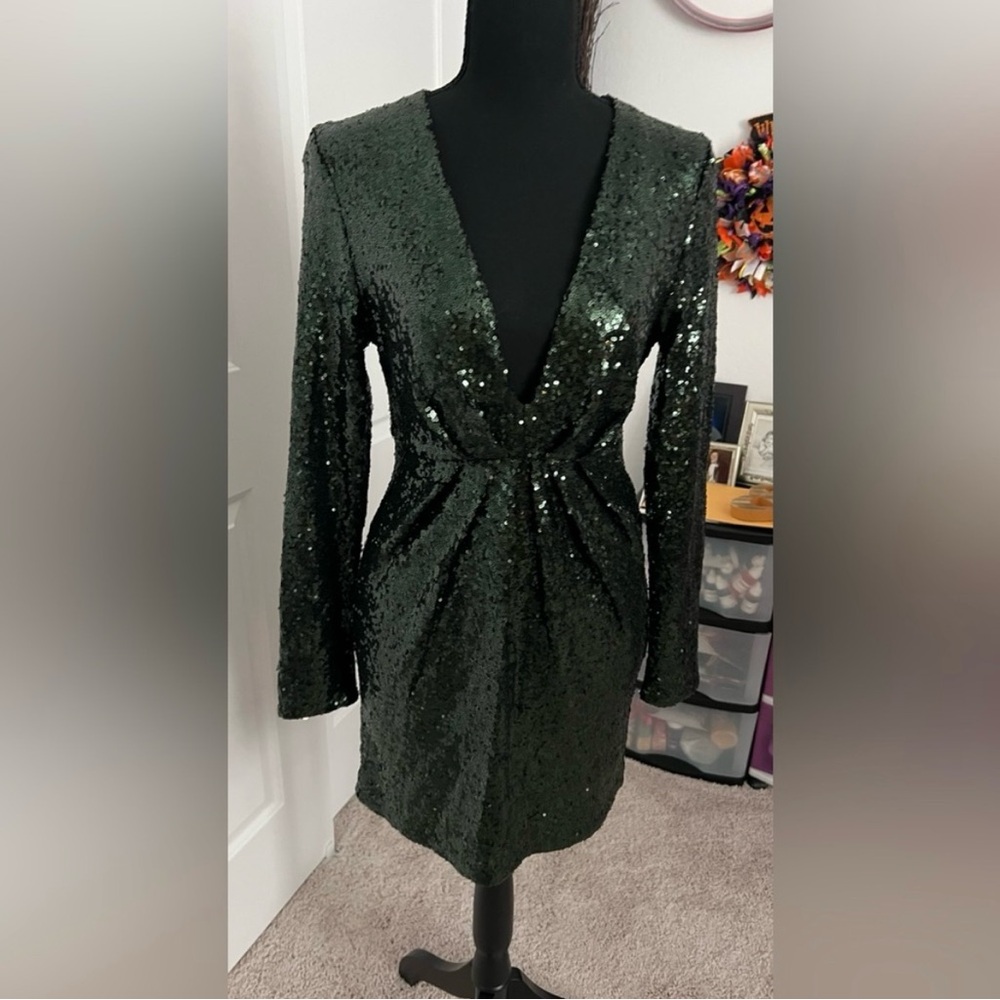 Sexy sparkly Charlotte Russe Deep V Long Sleeve Sequin Dress size S